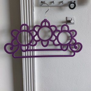 High Quality Durable Wooden Pants Hangers And Purple Belt Scarf or Jewelry